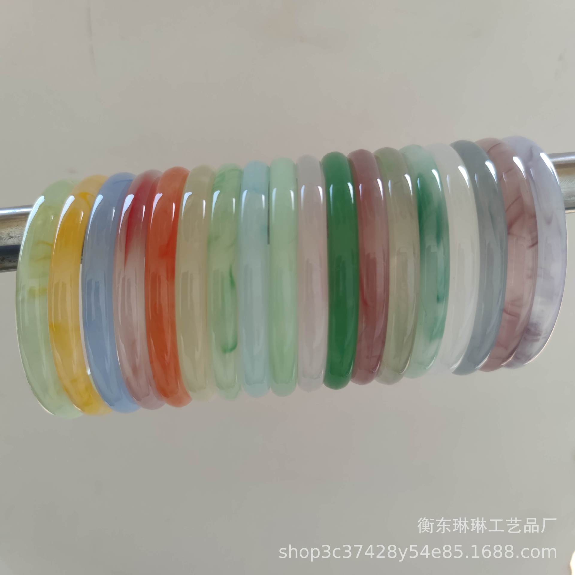 8mm加粗杆内径60毫米圆条叮当镯玻璃仿玉手镯飘花手环贵妃镯