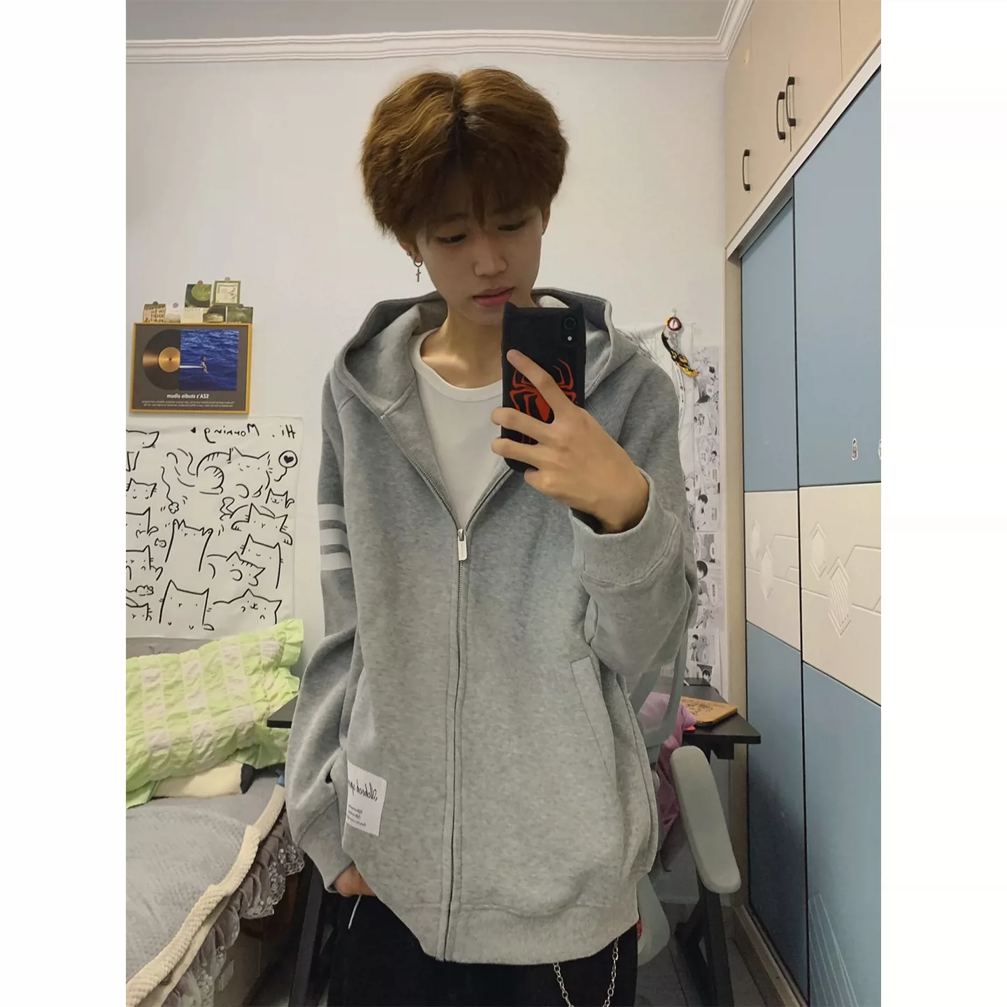 In stock high version gray three-stripe hooded sweatshirt jacket men's men's autumn American retro zip hoodie couple casual top.