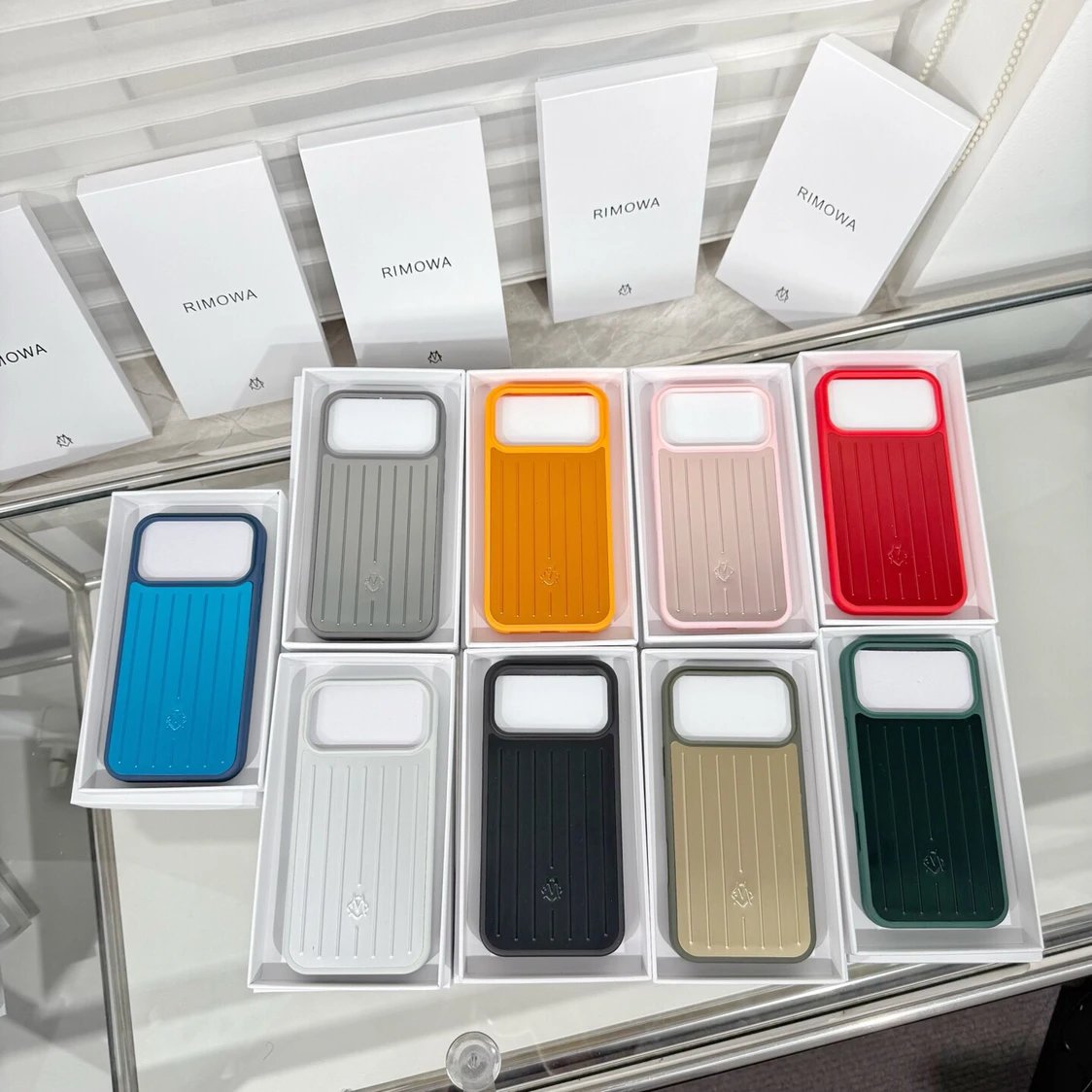 Aluminium magnesium alloy casings in Zimmerimowa, full package of Apple iPhone 17, Apple 16, 151, 1717 pro17pro max oranges, import of raw materials in the environmentally friendly material special process using Zimmerva classic aluminium magnesium alloys.
