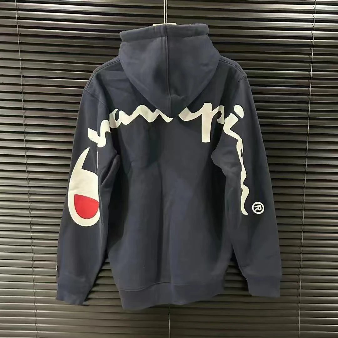 In stock, ships same day. Hakka independent Champion back logo pullover sweatshirt, 480g pure cotton fleece fabric, screen print, high-elastic ribbing, maximum waist cinch.