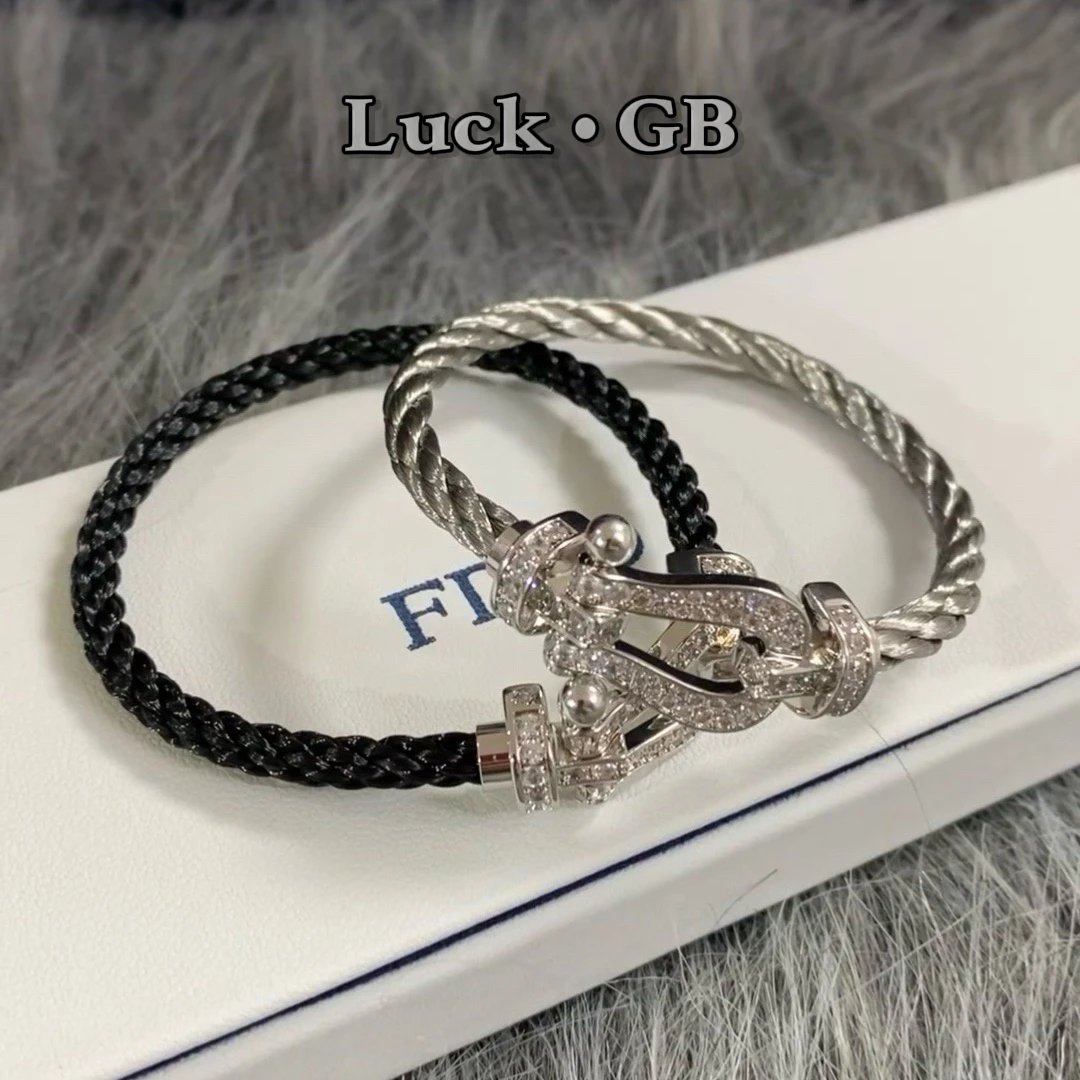 代购级品质LuckGBFred斐登弗雷德马蹄扣手链镶嵌满钻半钻无钻情侣手环手绳 红绳 灰钢绳 黑绳手链 18k包金 精工打造 品质  情人节礼物
